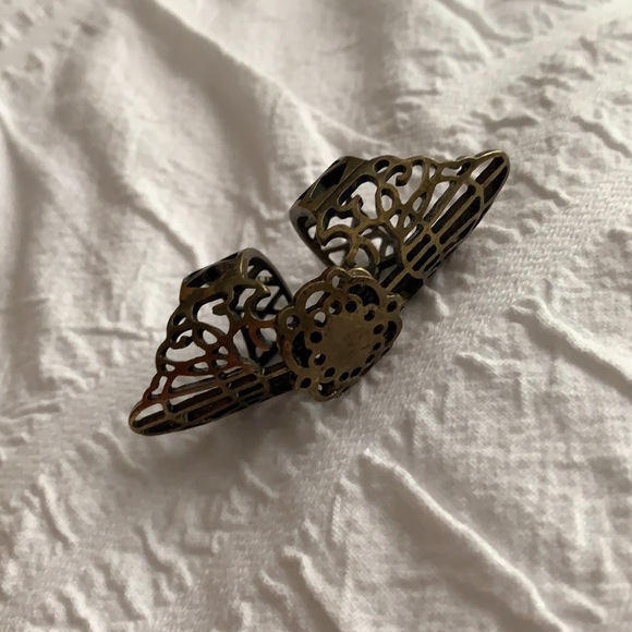 3for30!! ✨ Metal Ornamental Finger Wrap Ring - Picture 5 of 5